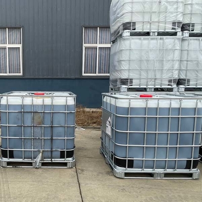 محلول كلوريد الحديديك السائل 42٪ معبأ في خزان IBC 1.45tons / IBC Tank